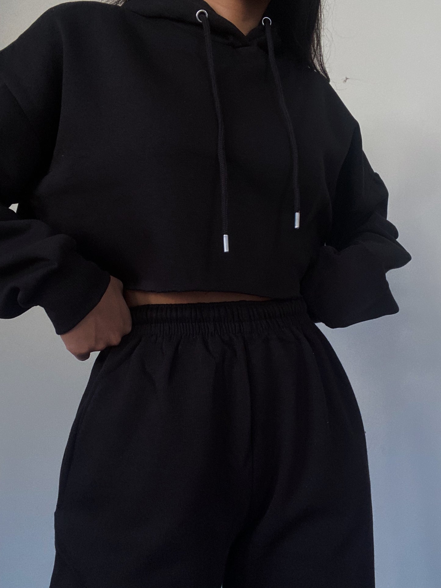 Cropped Hoodie & Sweatpants - Black